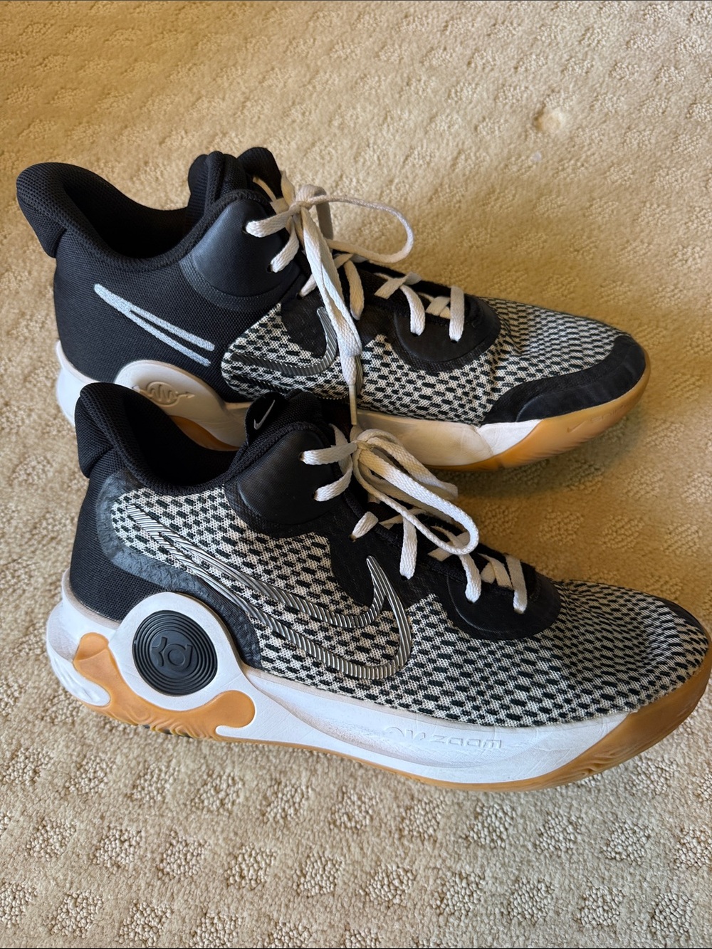 Nike Kevin Durant Black, White & Gum Mens Basketball Sneakers